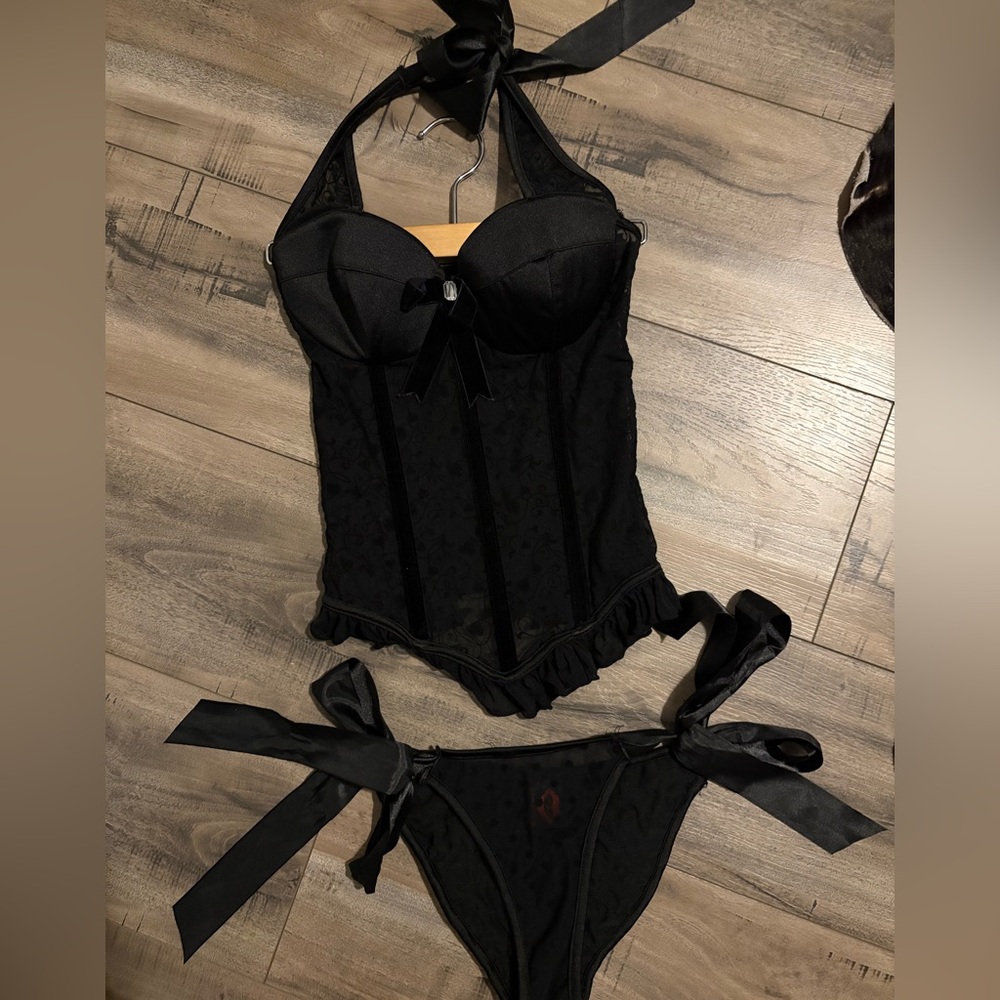 Coquette Bustier & Bottoms o/s